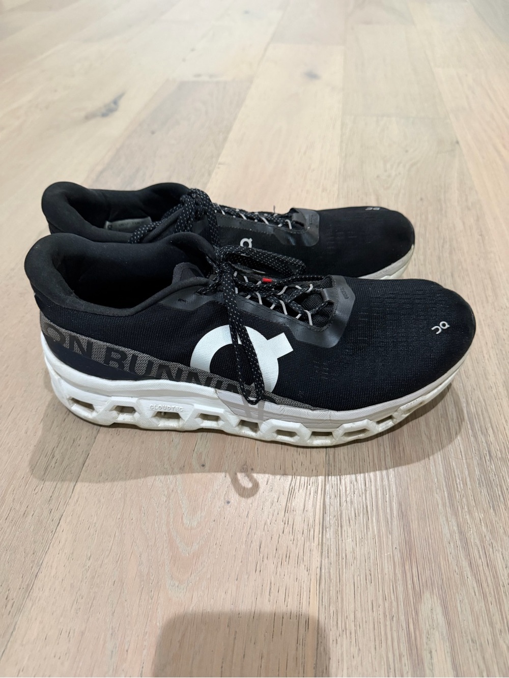 On Cloudmonster 2 running shoes